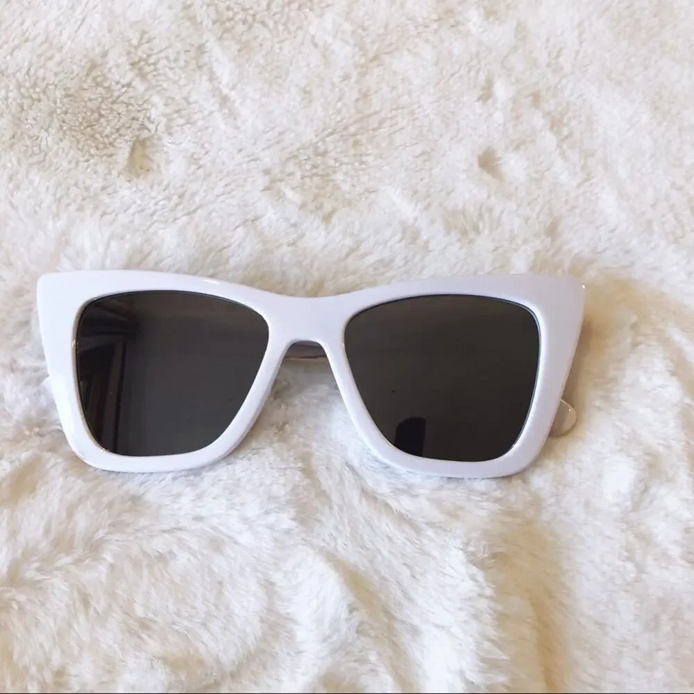 Kiara White Mirrored Full Rim Cat Eye Sunglasses